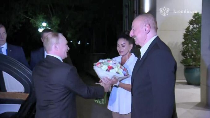 vladimir-putin-azerbaycan-ziyaretinde-ciMg2ZjB.jpg