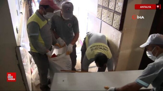 antalya-kepezde-iki-evden-8-kamyon-cop-cikarildi-VMfKusDC.jpg